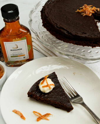 Flourless Chocolate Cake by Runamok Maple