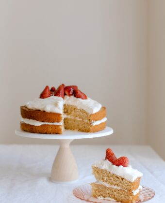 Coco et Sel Kefir and Honey Cake 2