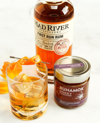Rock the Casbah -cocktail recipe - Saffron rum old fashioned